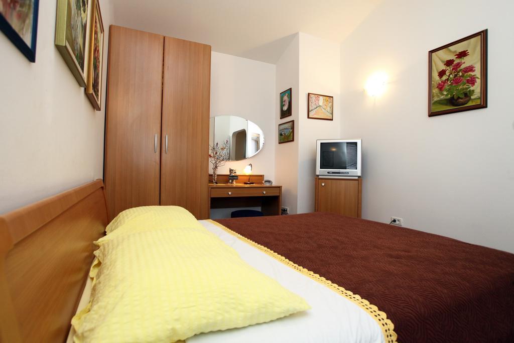 Parenzana Sea View Apartments Sk بورتوروز المظهر الخارجي الصورة