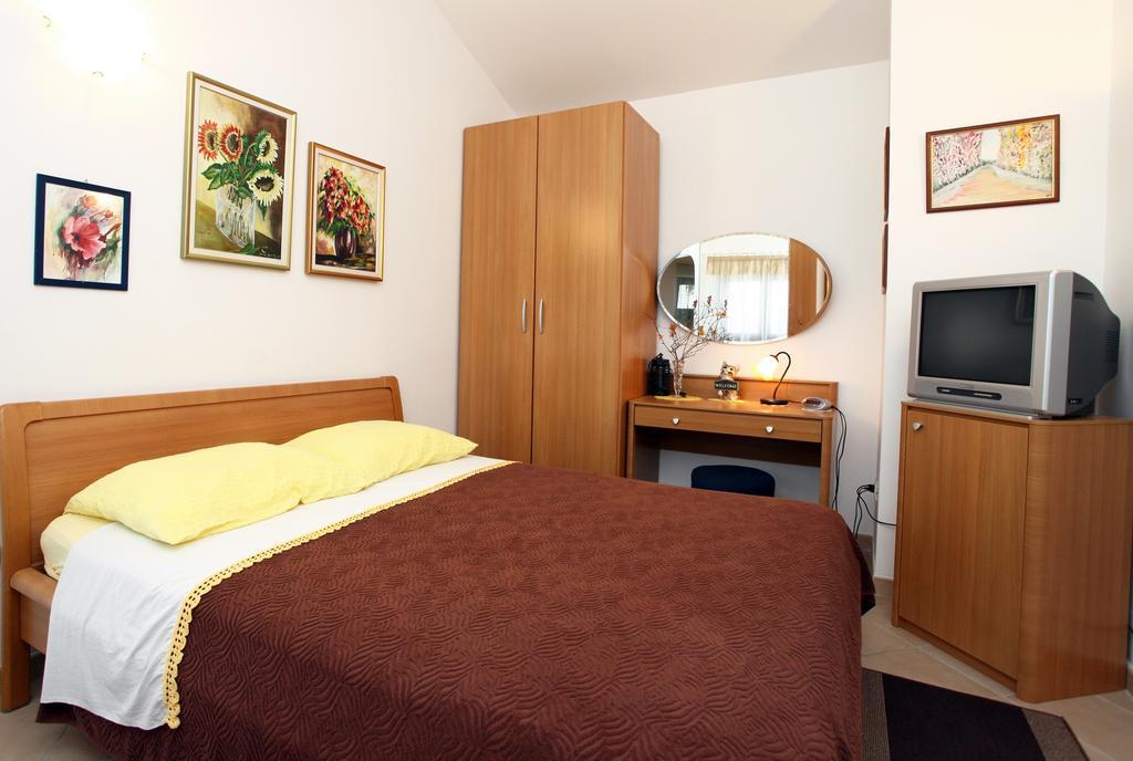 Parenzana Sea View Apartments Sk بورتوروز المظهر الخارجي الصورة