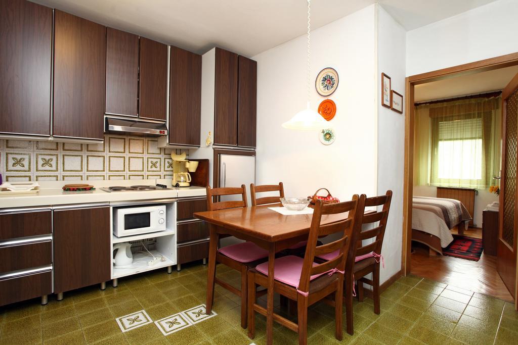 Parenzana Sea View Apartments Sk بورتوروز المظهر الخارجي الصورة